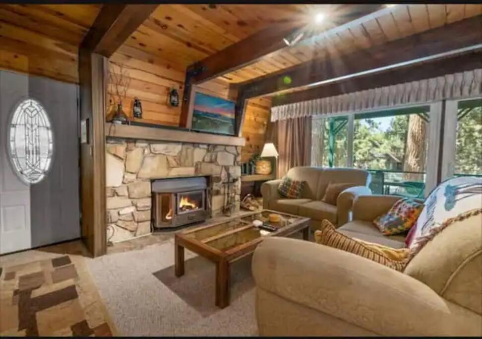 The Bears Lair Perfect For Family W/all Amenities Big Bear City